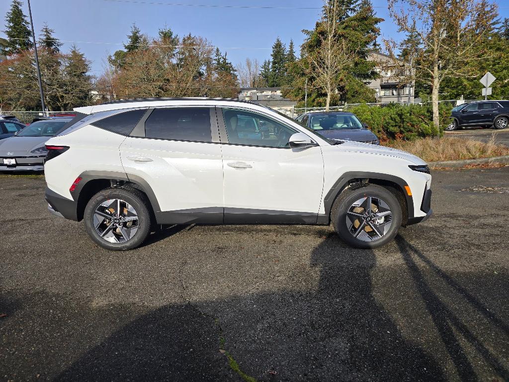 new 2025 Hyundai Tucson Hybrid car, priced at $38,057