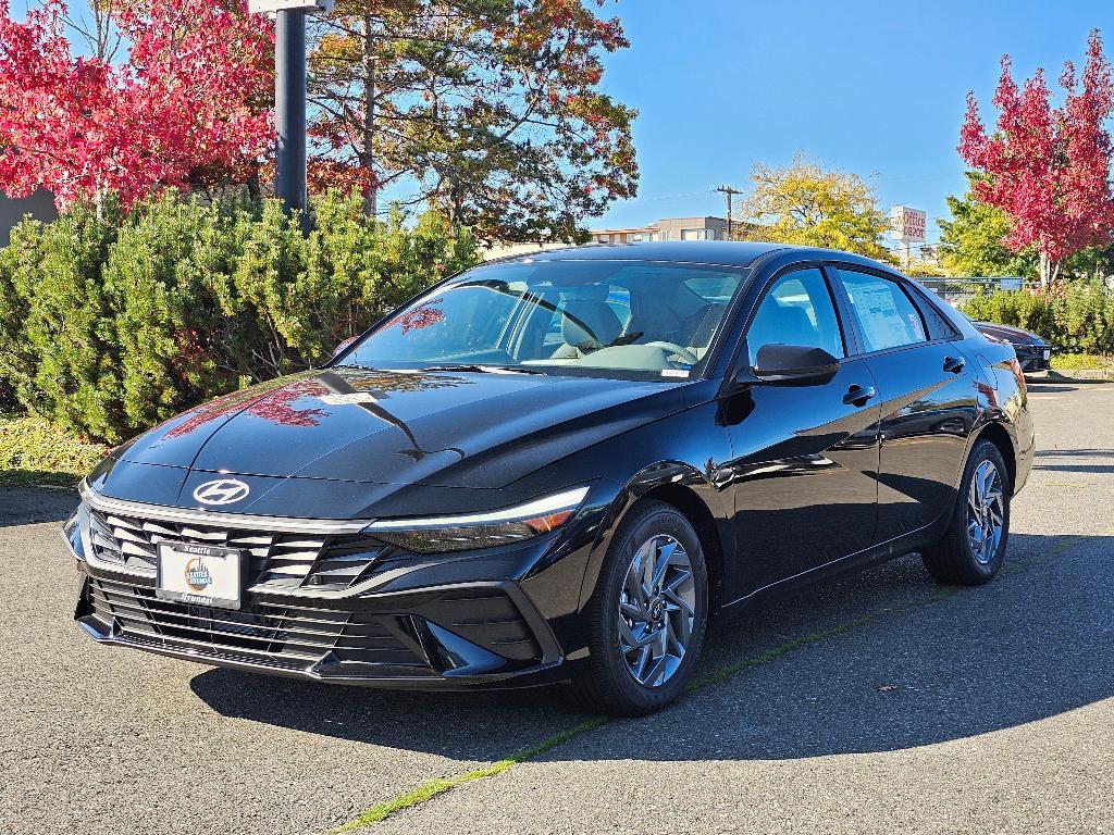 new 2025 Hyundai ELANTRA HEV car, priced at $23,058
