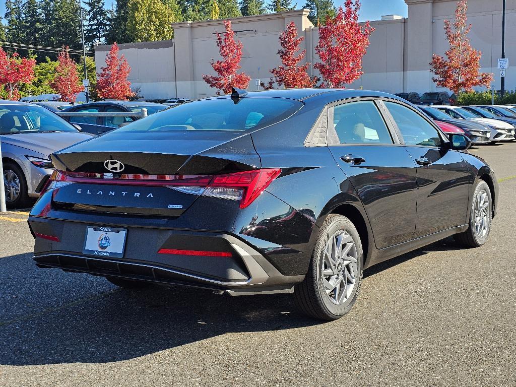 new 2025 Hyundai ELANTRA HEV car, priced at $23,058