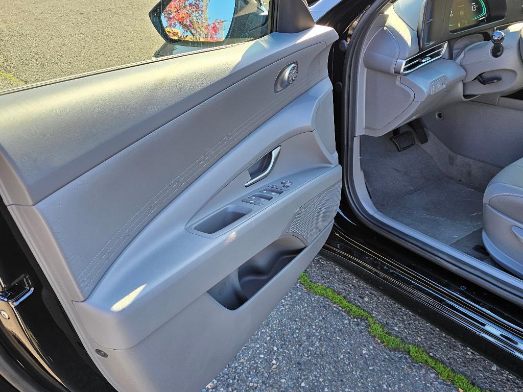 new 2025 Hyundai ELANTRA HEV car, priced at $23,058