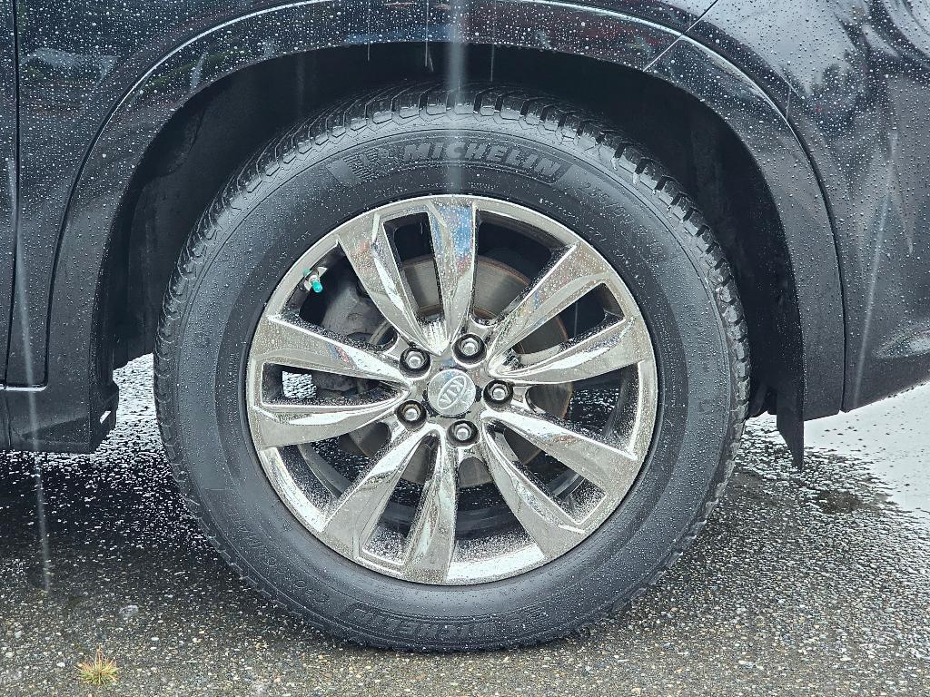 used 2013 Kia Sorento car, priced at $5,581