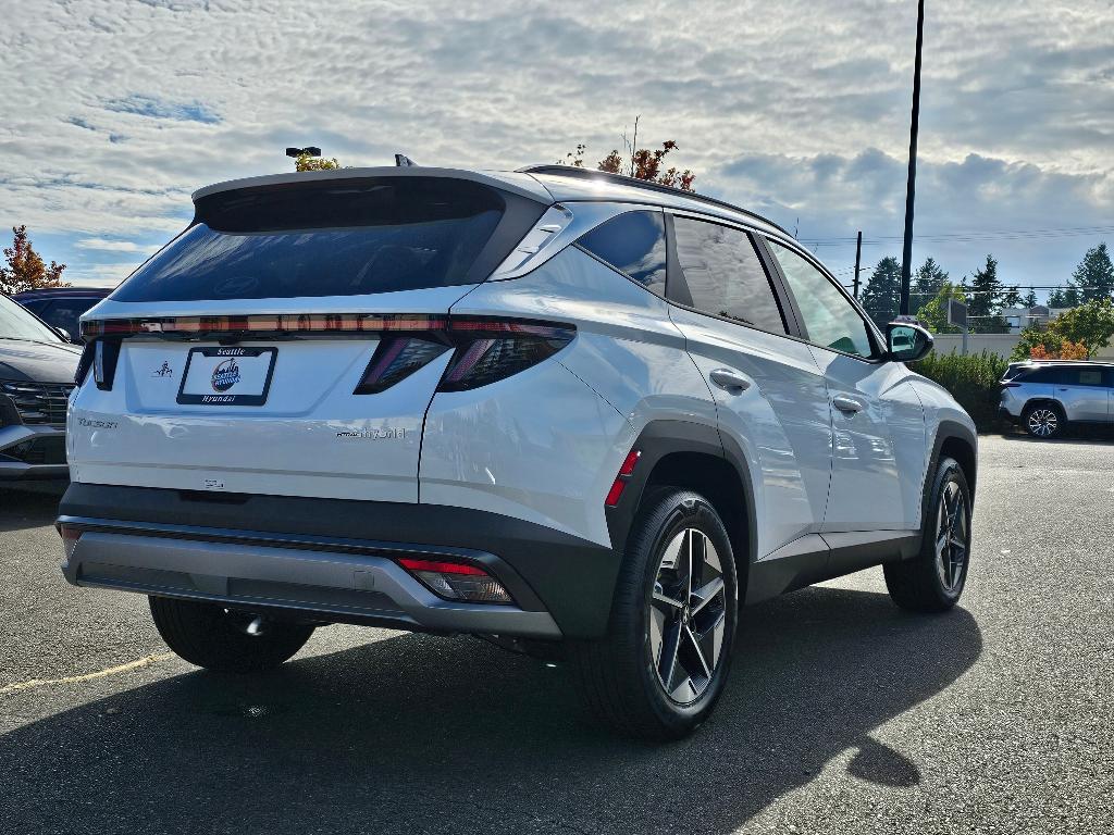 new 2025 Hyundai TUCSON Hybrid car, priced at $34,810