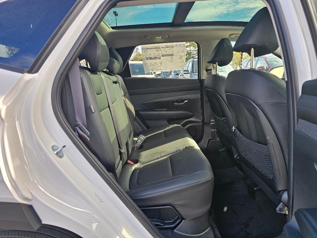 new 2025 Hyundai TUCSON Hybrid car, priced at $34,810
