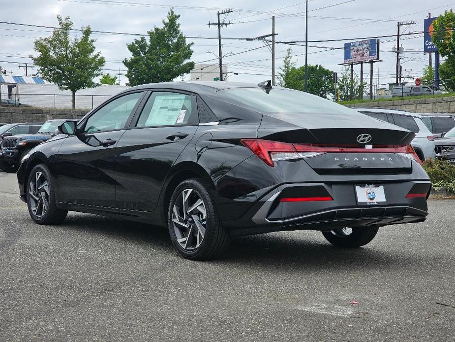 new 2024 Hyundai Elantra car, priced at $23,575