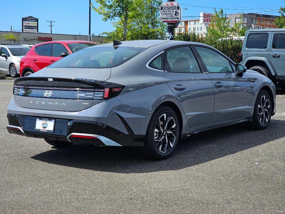 new 2024 Hyundai Sonata car, priced at $28,873