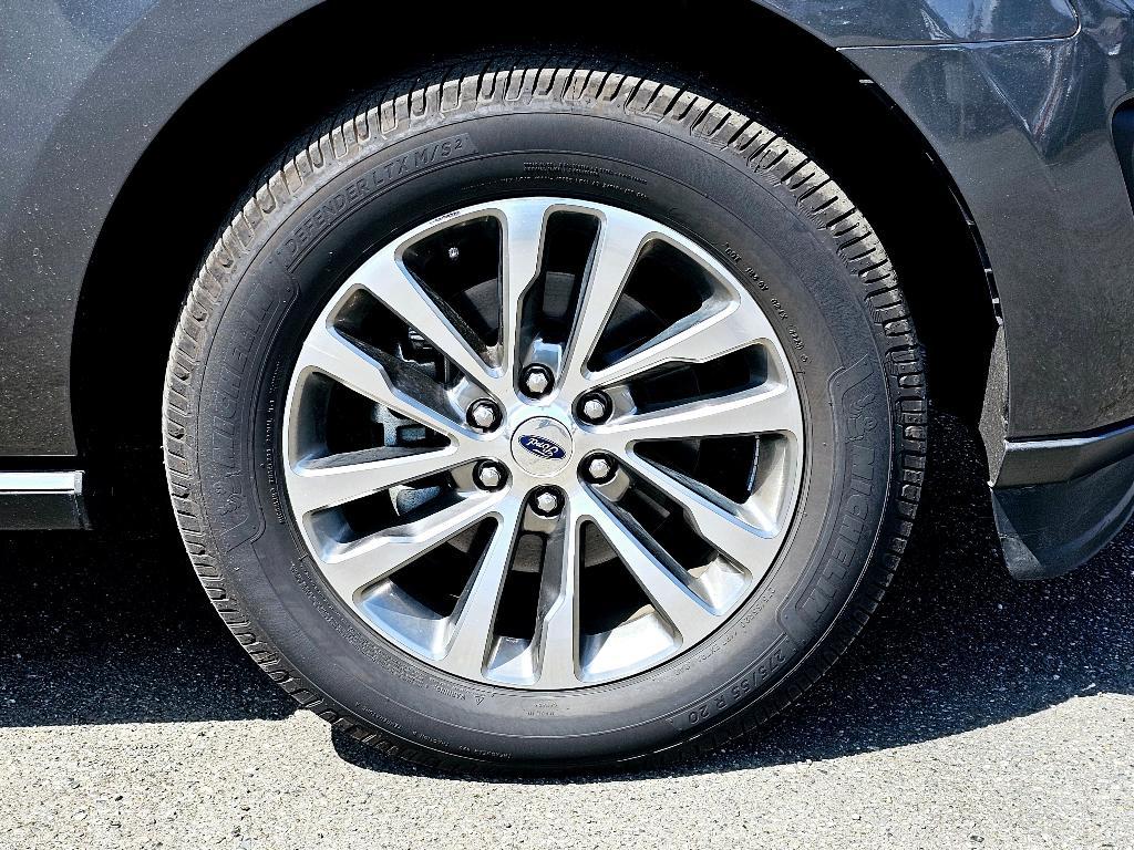 used 2018 Ford Expedition Max car, priced at $28,674