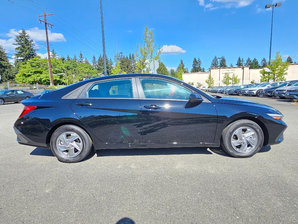 new 2025 Hyundai Elantra car, priced at $22,296