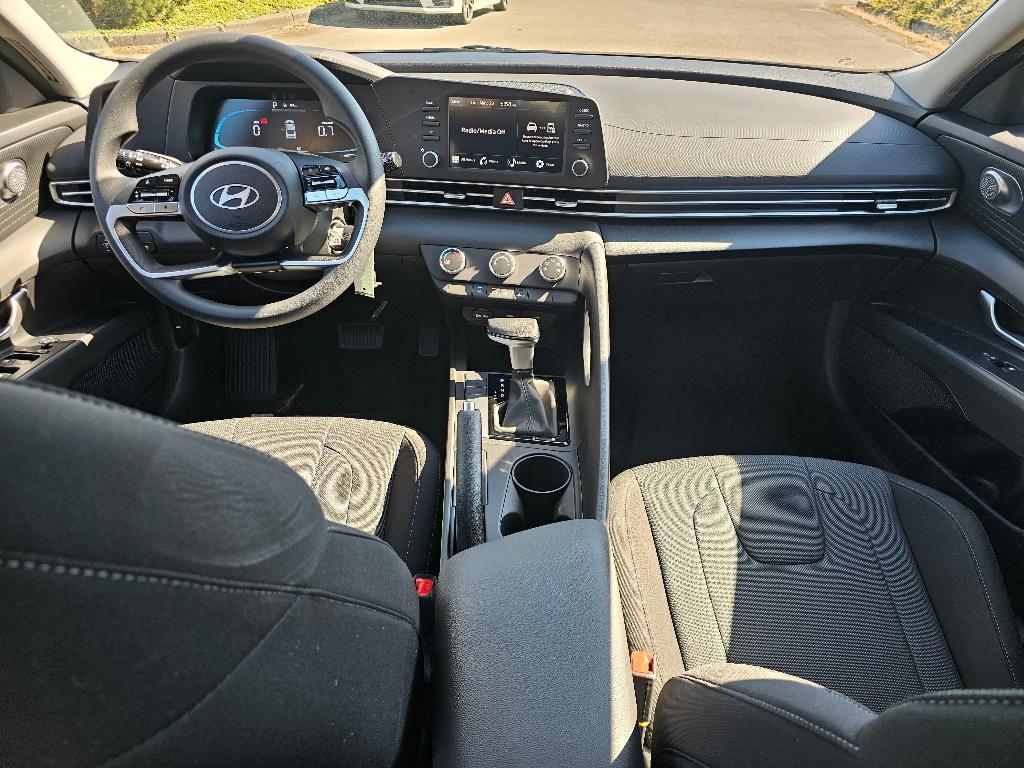 new 2025 Hyundai Elantra car, priced at $22,296