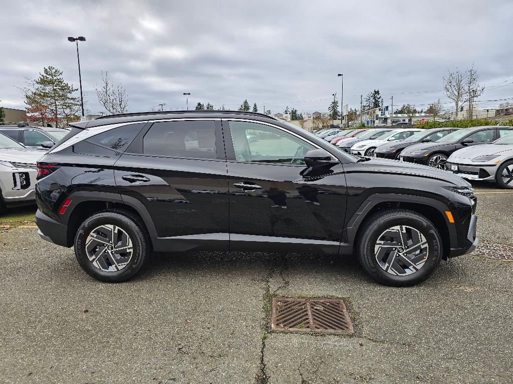 new 2025 Hyundai TUCSON Hybrid car, priced at $33,471