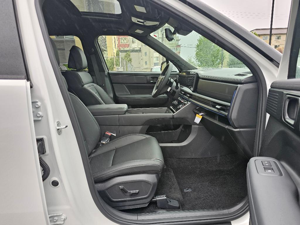 new 2025 Hyundai Santa Fe car, priced at $47,802