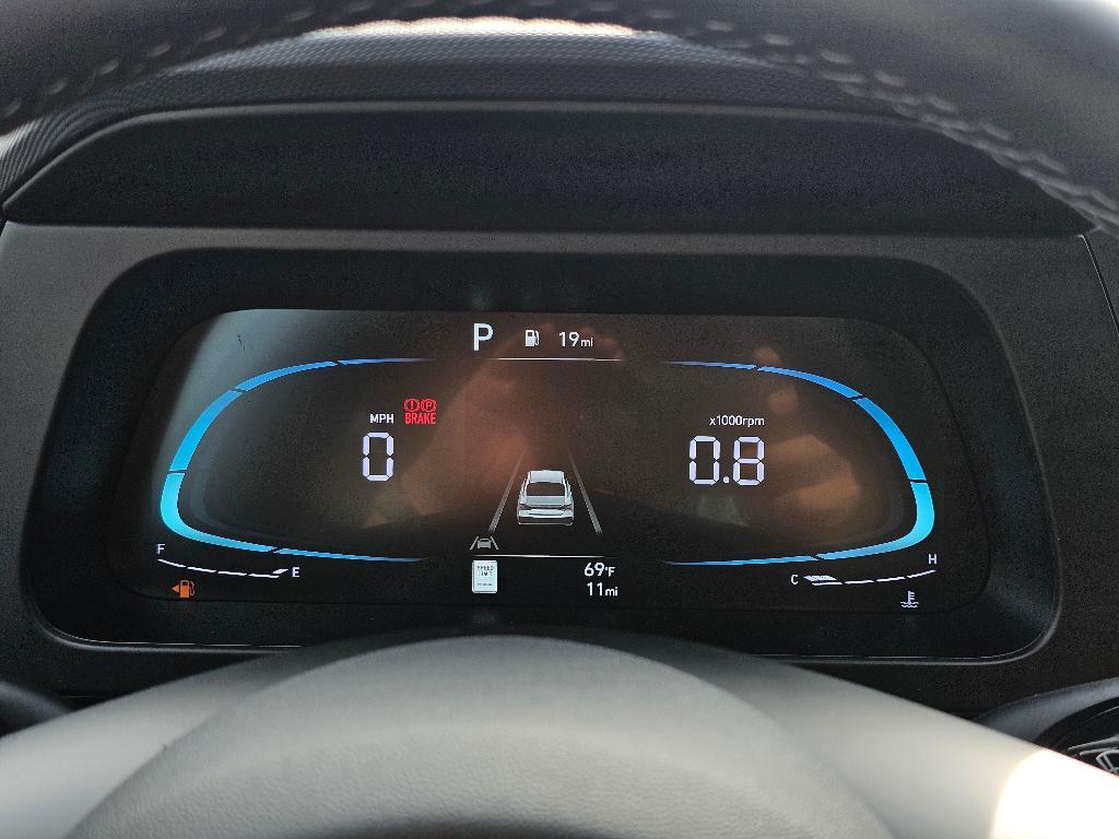 new 2025 Hyundai Elantra car, priced at $23,694