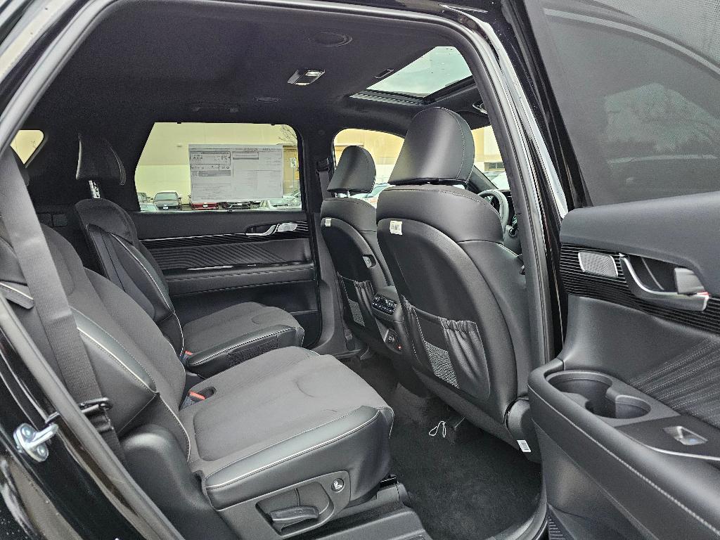 new 2025 Hyundai Palisade car, priced at $54,419