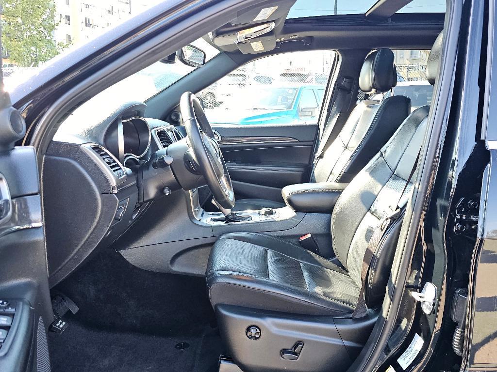 used 2018 Jeep Grand Cherokee car, priced at $13,978