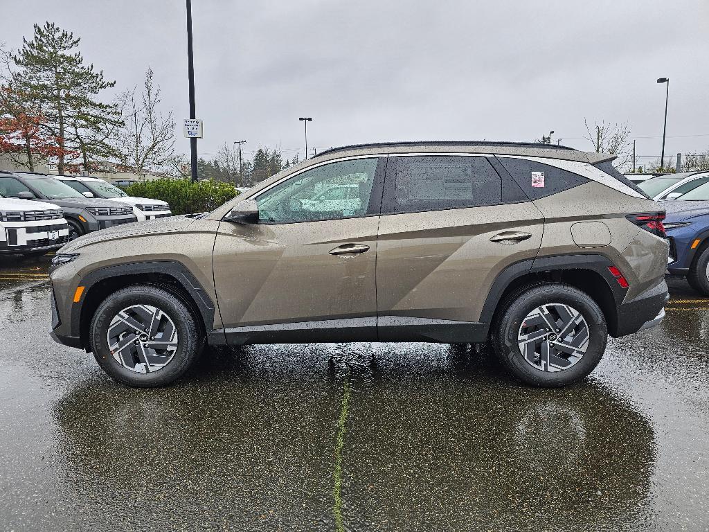 new 2025 Hyundai TUCSON Hybrid car, priced at $33,620