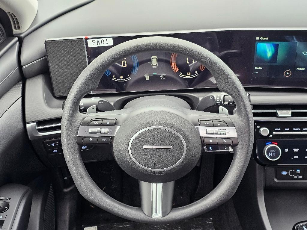 new 2025 Hyundai TUCSON Hybrid car, priced at $33,620