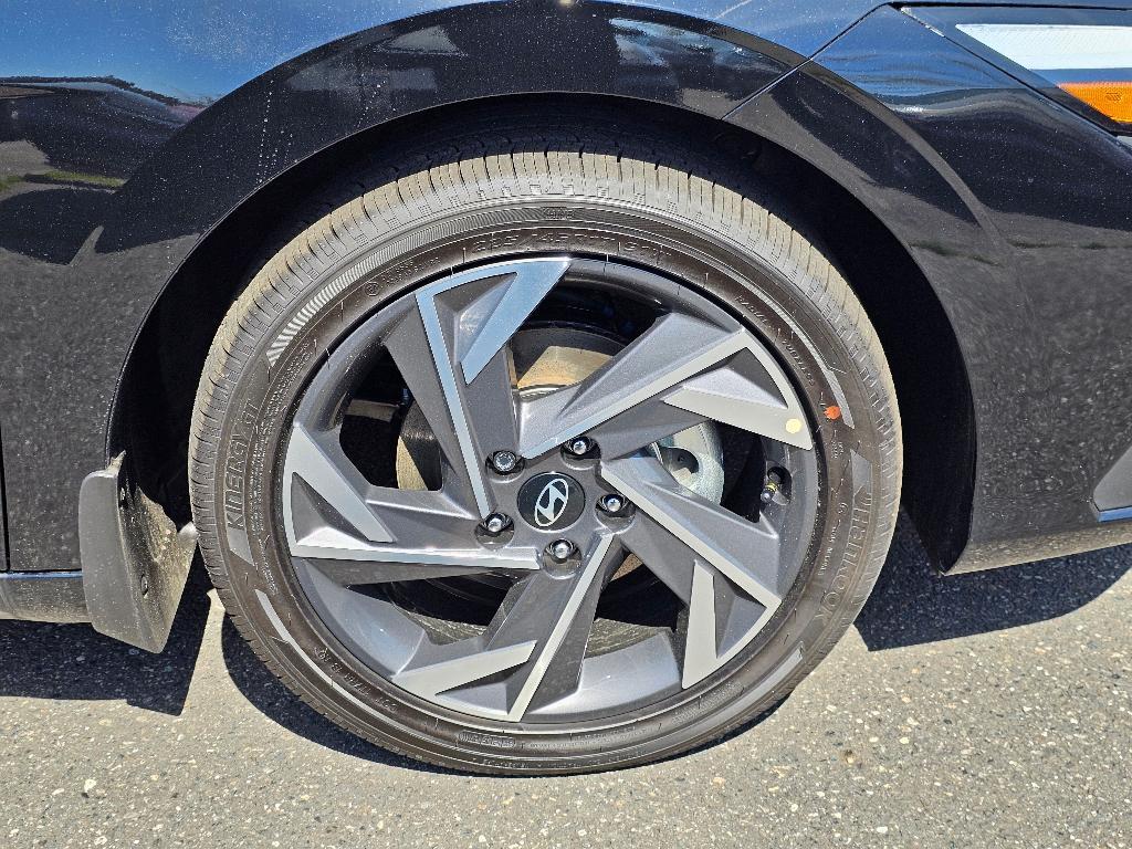 new 2025 Hyundai ELANTRA HEV car, priced at $27,427