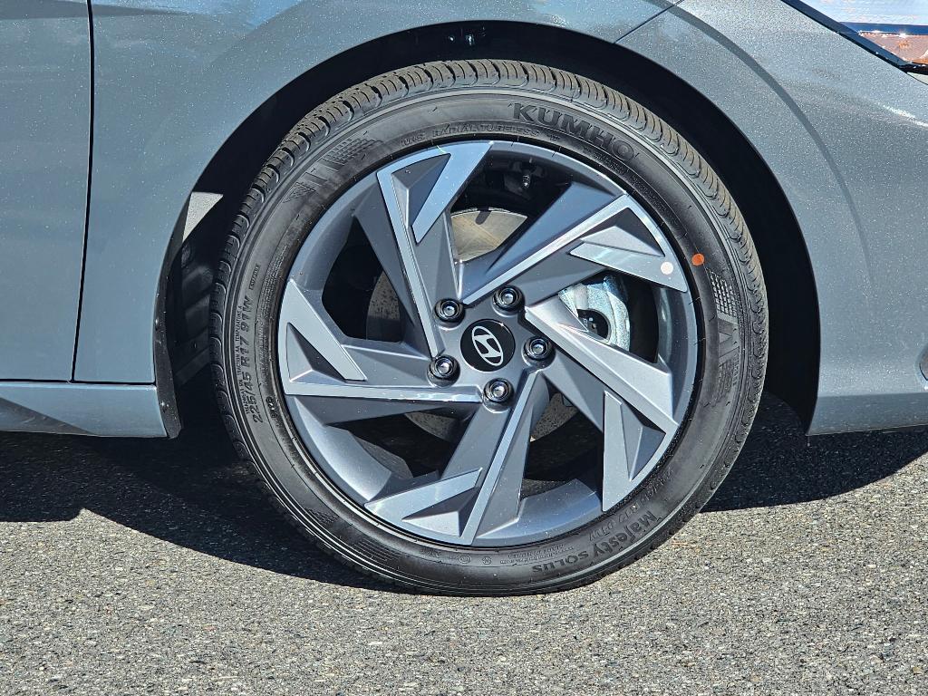 new 2025 Hyundai Elantra car, priced at $23,358