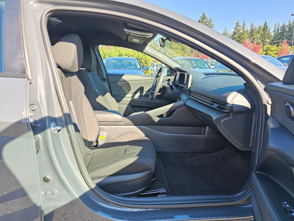 new 2025 Hyundai Elantra car, priced at $23,358
