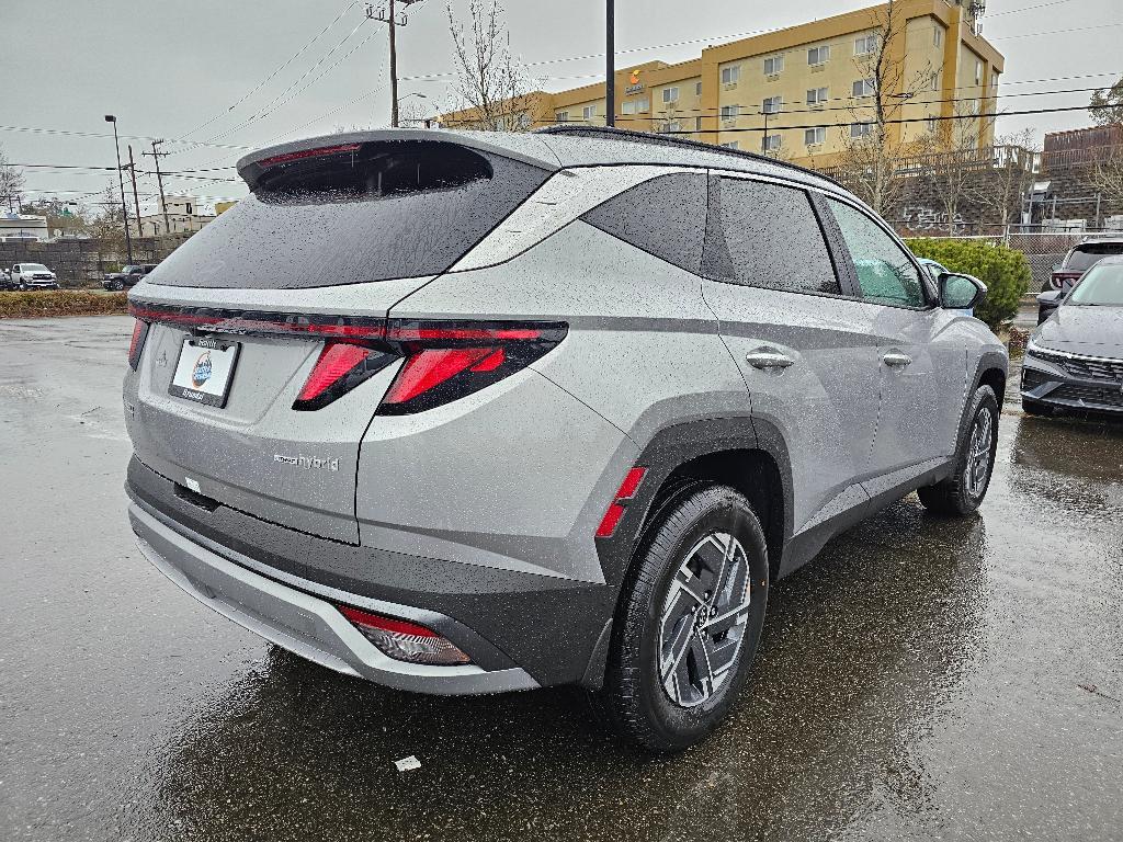 new 2025 Hyundai TUCSON Hybrid car, priced at $33,498