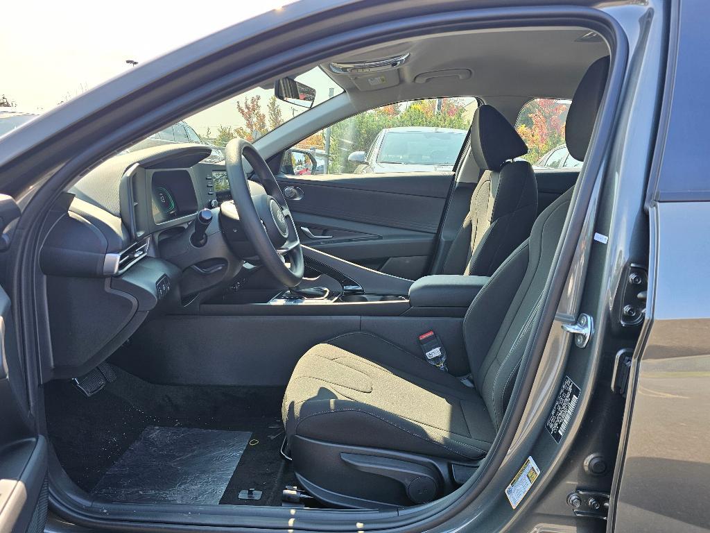 new 2025 Hyundai ELANTRA HEV car, priced at $23,058