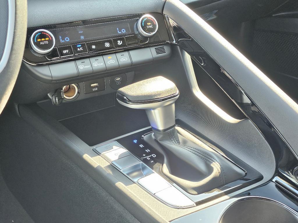 new 2025 Hyundai ELANTRA HEV car, priced at $23,058