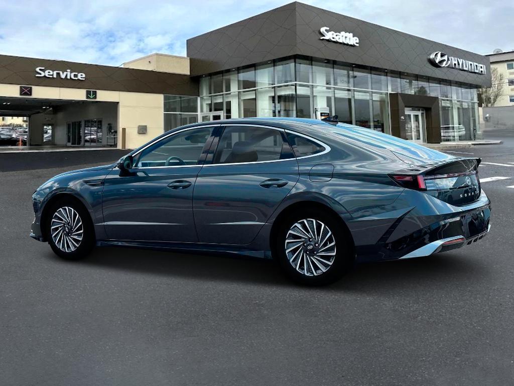 new 2025 Hyundai Sonata Hybrid car, priced at $37,495