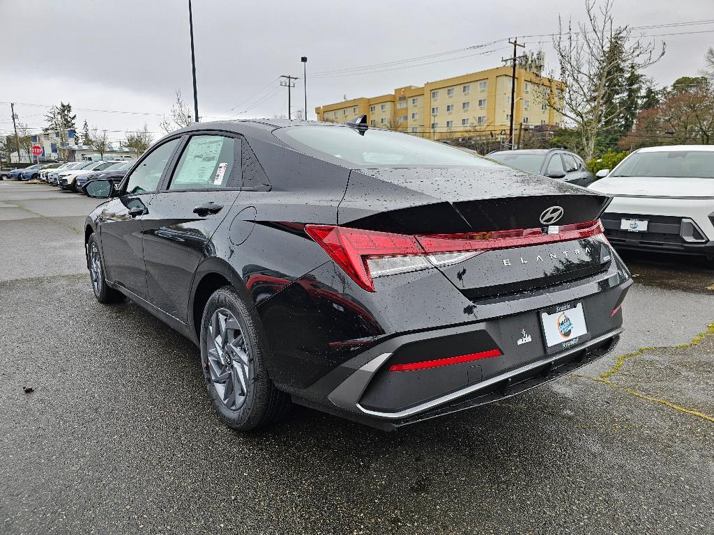 new 2025 Hyundai Elantra HEV car, priced at $26,217