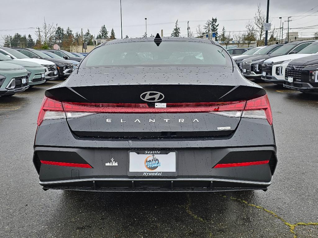 new 2025 Hyundai Elantra HEV car, priced at $26,217