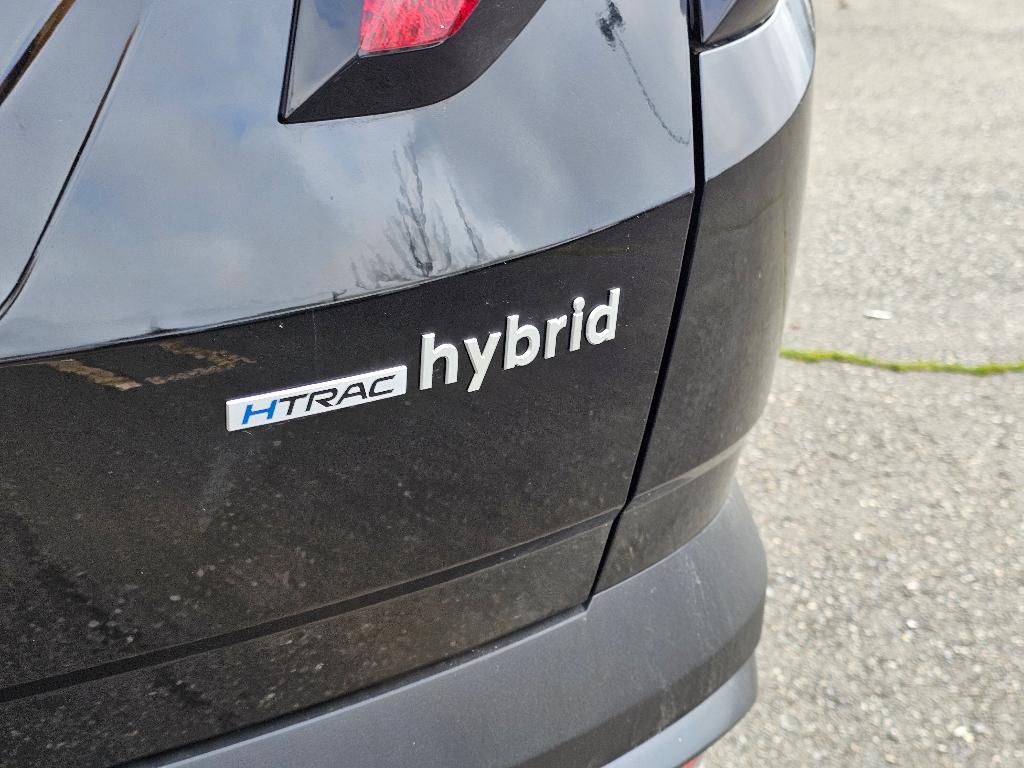 new 2025 Hyundai TUCSON Hybrid car, priced at $33,471