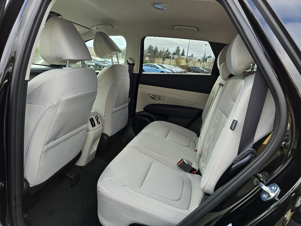 new 2025 Hyundai TUCSON Hybrid car, priced at $33,471