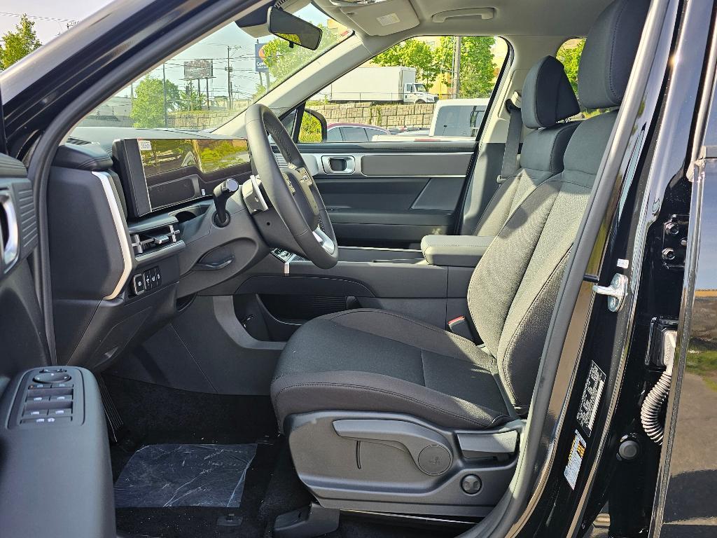 new 2025 Hyundai Santa Fe car, priced at $35,098
