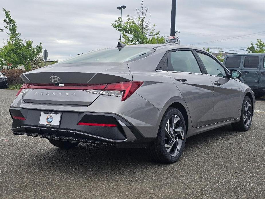 new 2024 Hyundai Elantra car, priced at $23,545