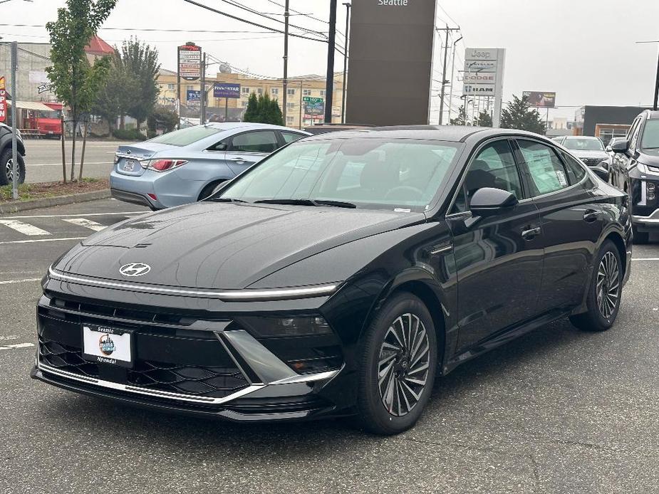 new 2025 Hyundai Sonata Hybrid car, priced at $31,964