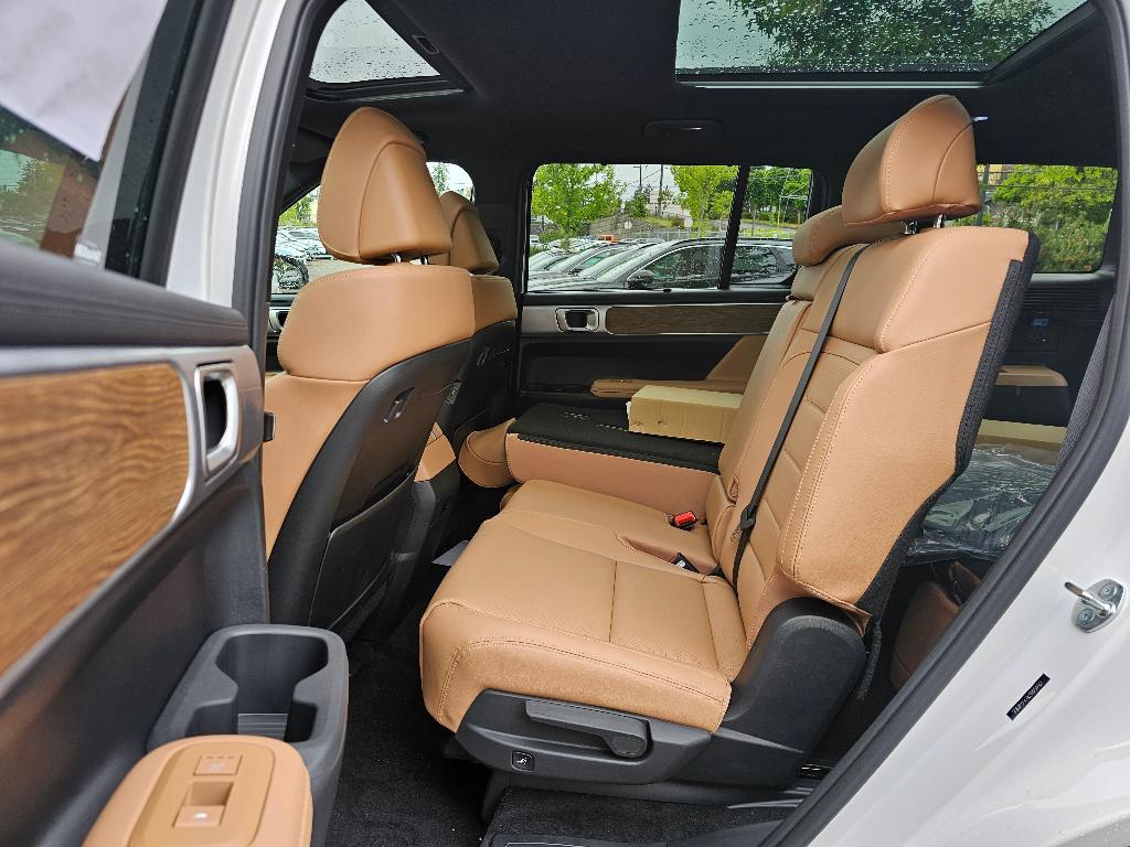 new 2025 Hyundai SANTA FE HEV car, priced at $44,799
