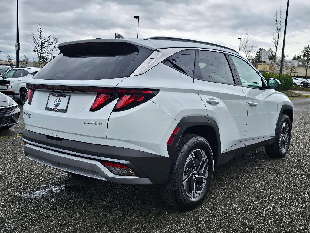 new 2025 Hyundai TUCSON Hybrid car, priced at $33,999