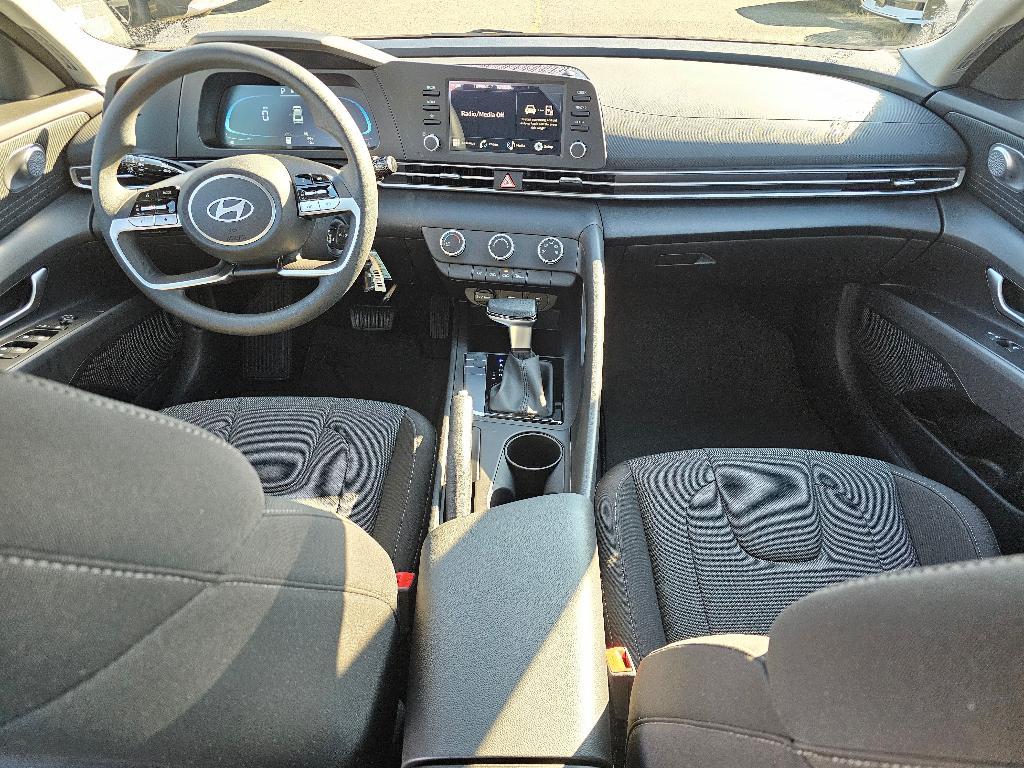 new 2025 Hyundai Elantra car, priced at $22,013