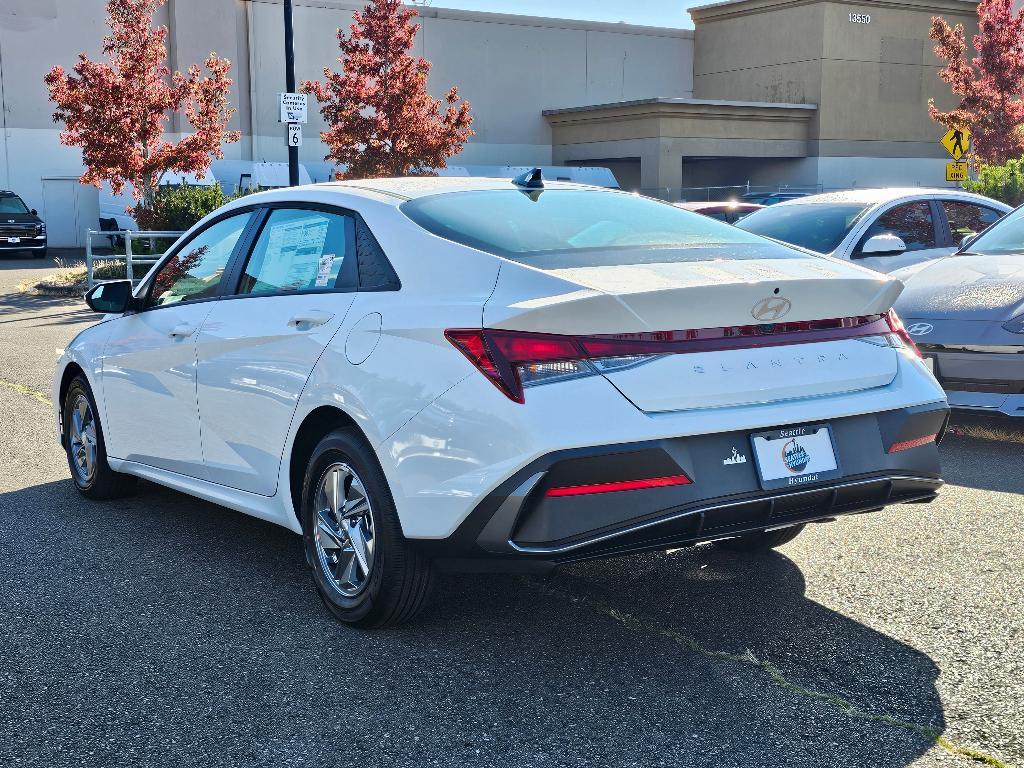 new 2025 Hyundai Elantra car, priced at $22,013