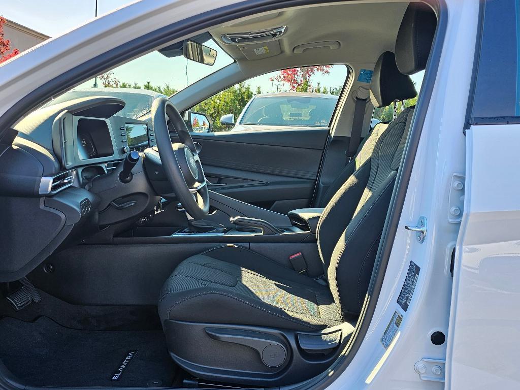 new 2025 Hyundai Elantra car, priced at $22,013