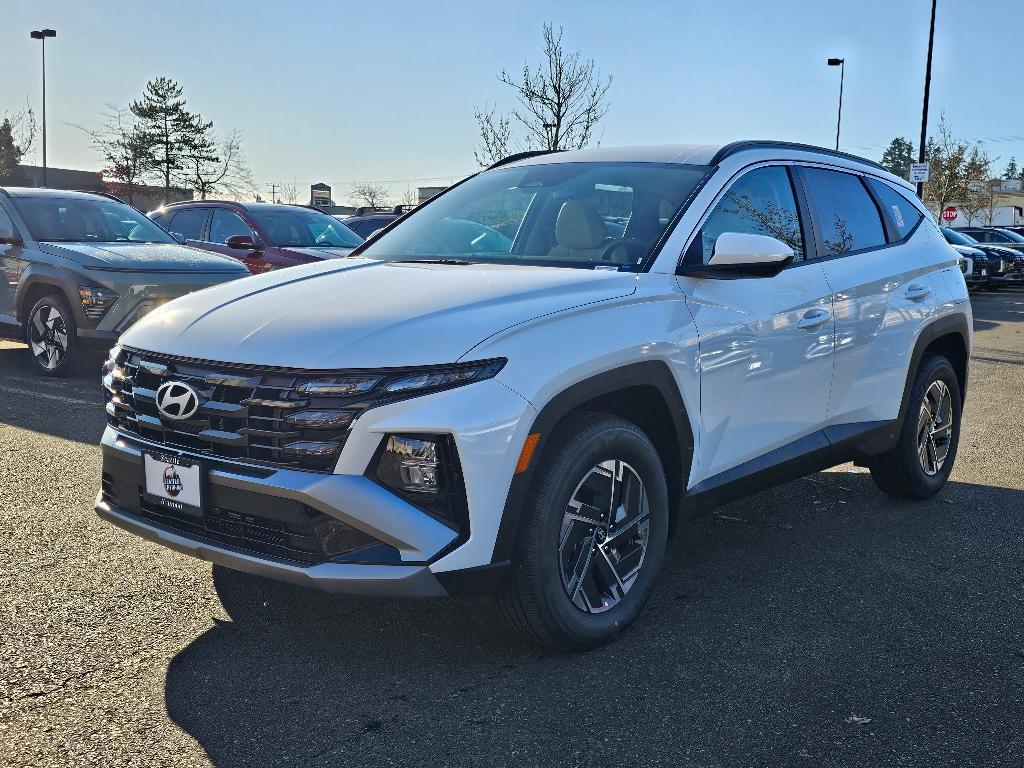 new 2025 Hyundai TUCSON Hybrid car, priced at $34,079