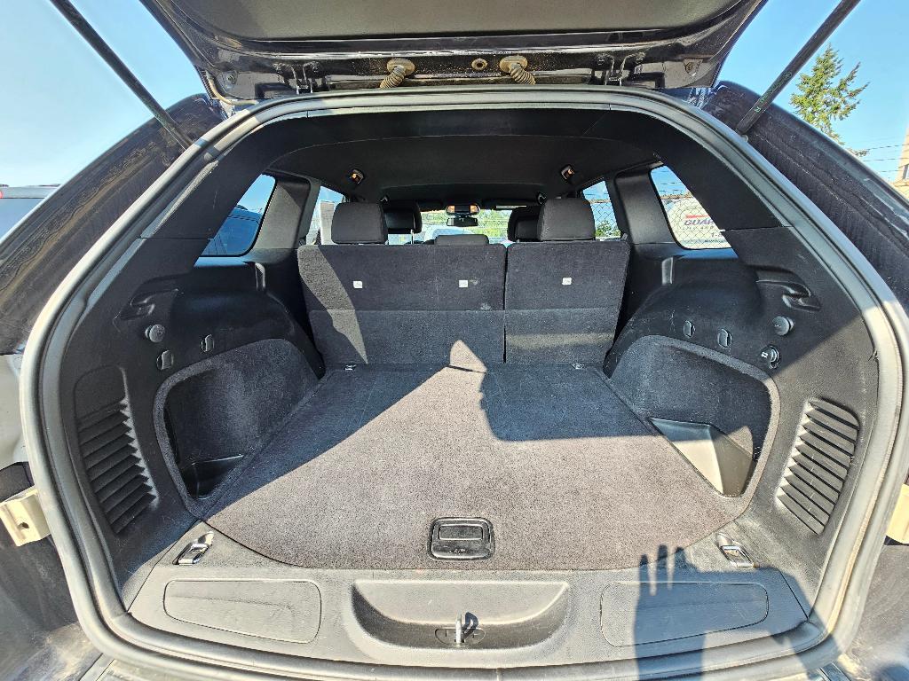 used 2015 Jeep Grand Cherokee car, priced at $14,880
