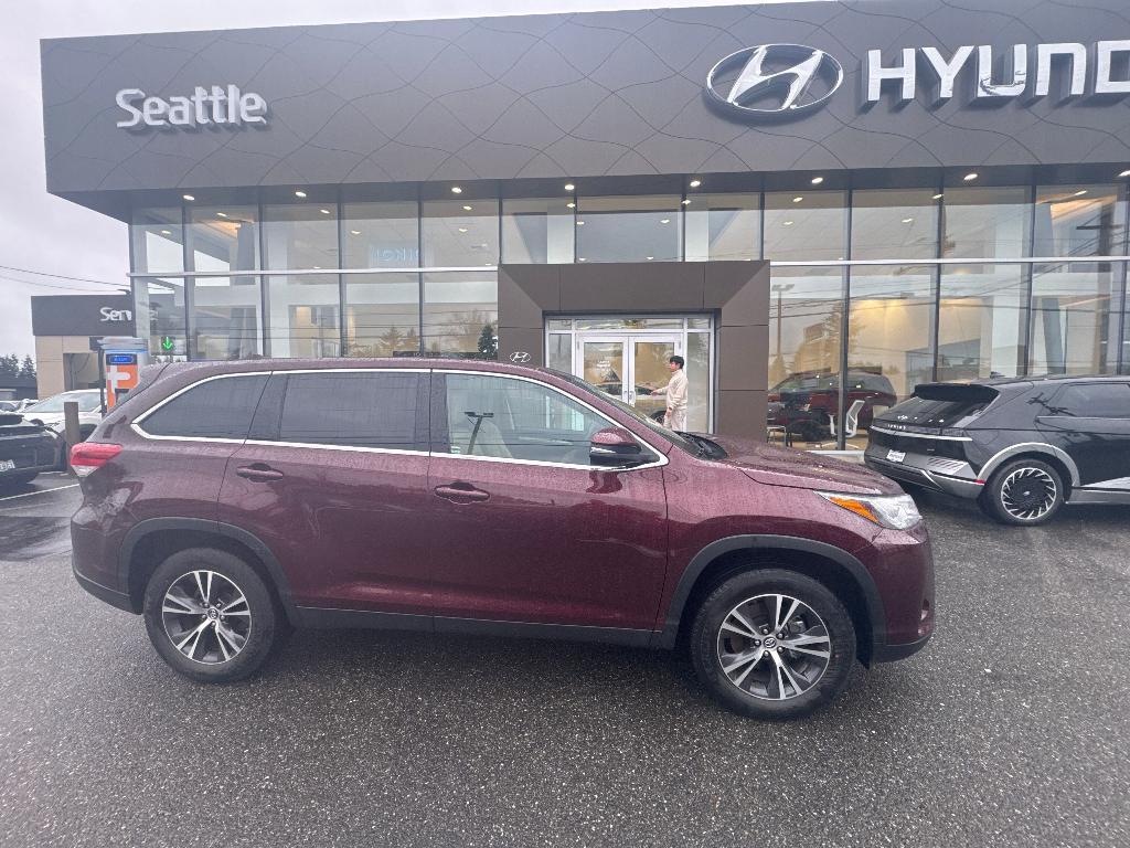 used 2019 Toyota Highlander car, priced at $28,777