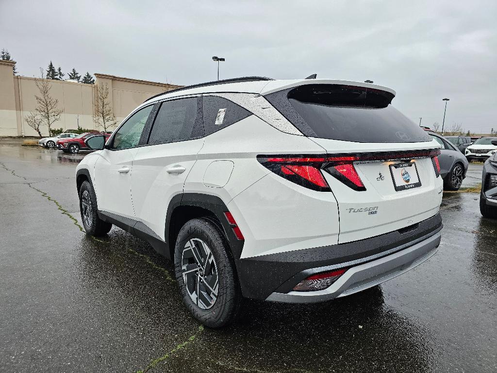 new 2025 Hyundai TUCSON Hybrid car, priced at $34,024