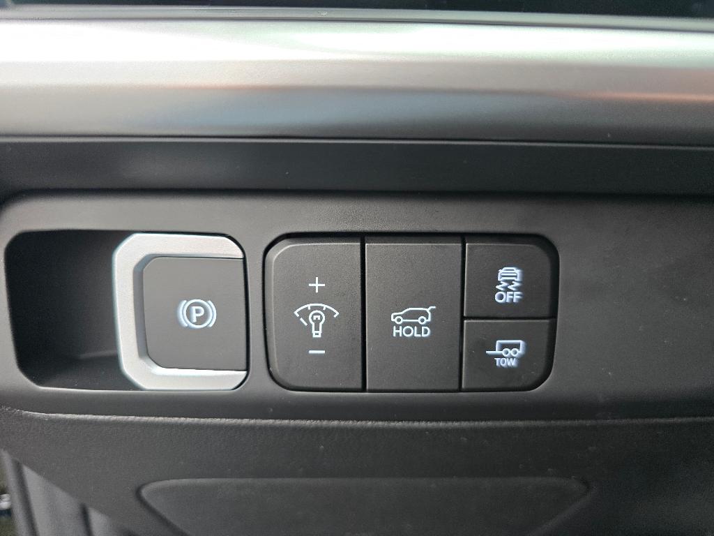 new 2025 Hyundai Santa Fe car, priced at $39,737