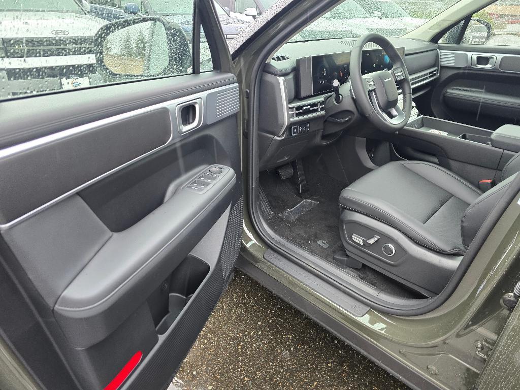 new 2025 Hyundai Santa Fe car, priced at $39,737