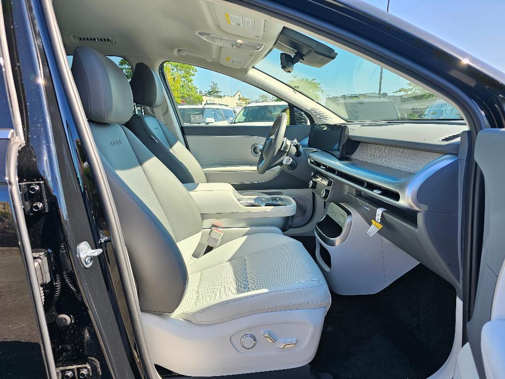 new 2026 Hyundai IONIQ 9 car, priced at $62,920