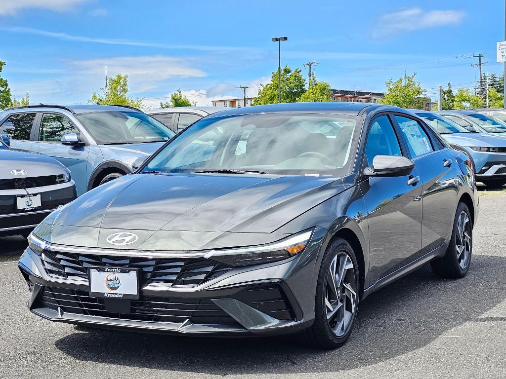 new 2025 Hyundai Elantra car, priced at $25,674