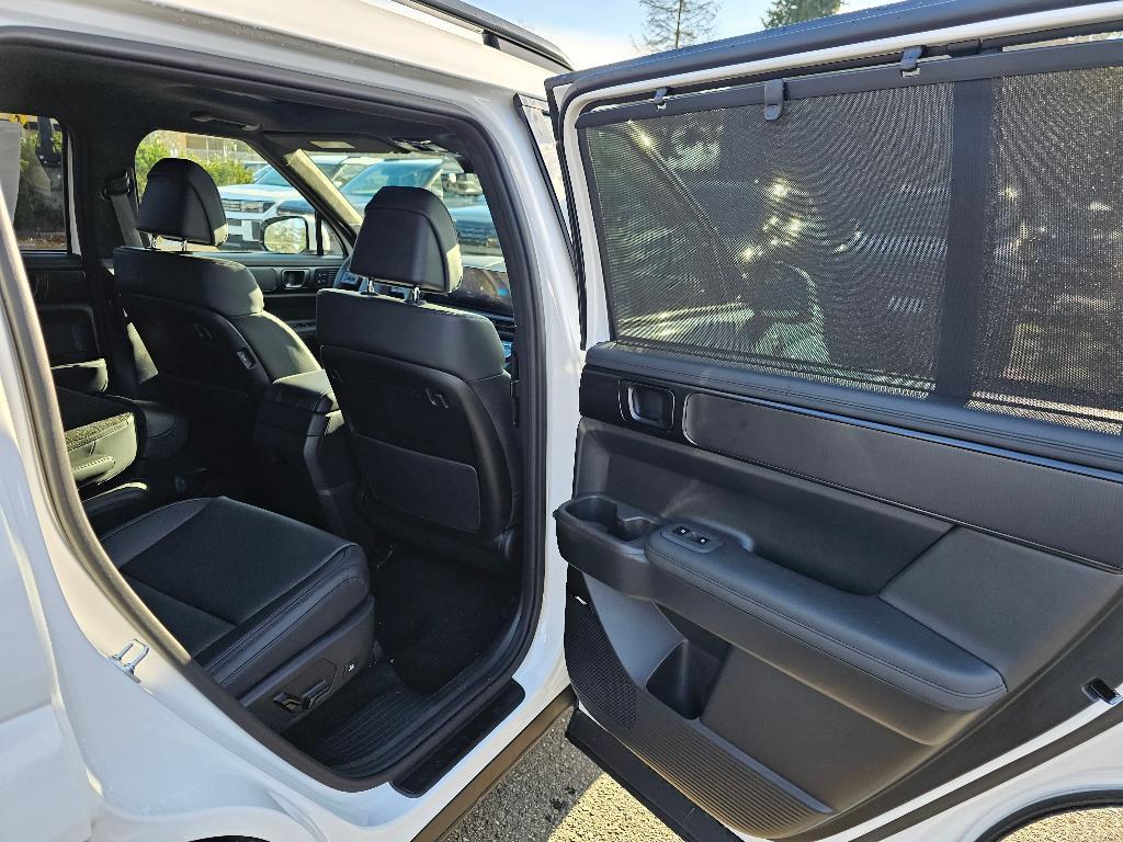 new 2025 Hyundai SANTA FE HEV car, priced at $49,961