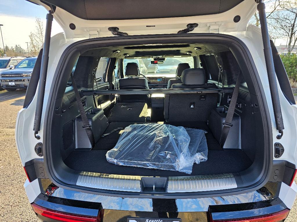 new 2025 Hyundai SANTA FE HEV car, priced at $49,961