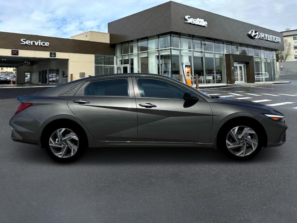 new 2025 Hyundai ELANTRA HEV car, priced at $27,717
