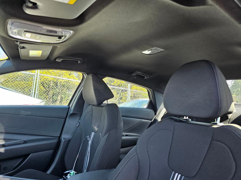 new 2025 Hyundai ELANTRA HEV car, priced at $27,217